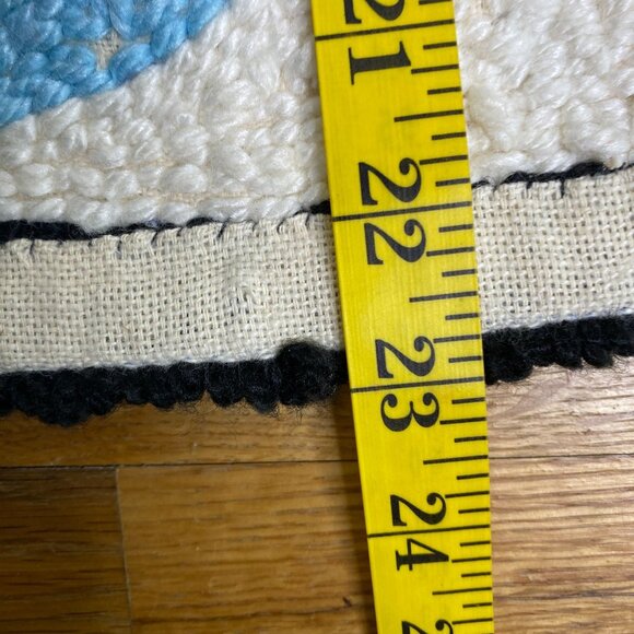 Hand Made Christmas Rug Mat Farm Barn Winter Scene 23x36 - Picture 5 of 5